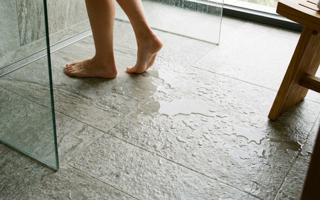 Types de carrelage salle de bain | Guide FORHOME TRAVAUX